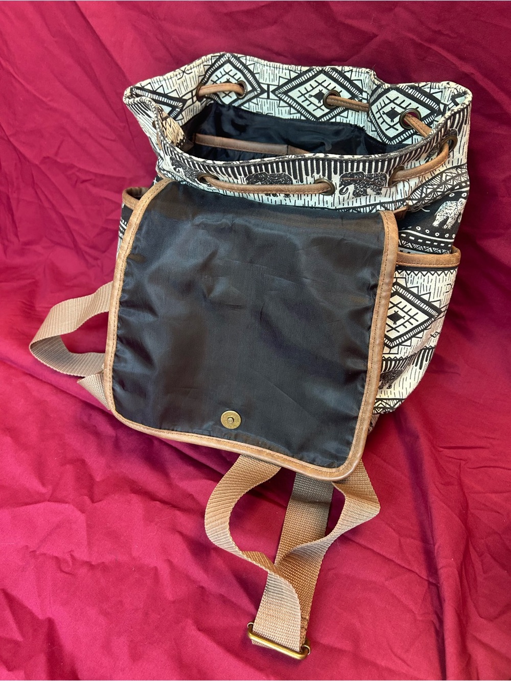 Elephant Drawstring Backpack - Picture 9 of 11